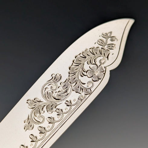 Circa 1900 British antique white mother-of-pearl handle dessert cutlery set of 6 pairs in wooden box